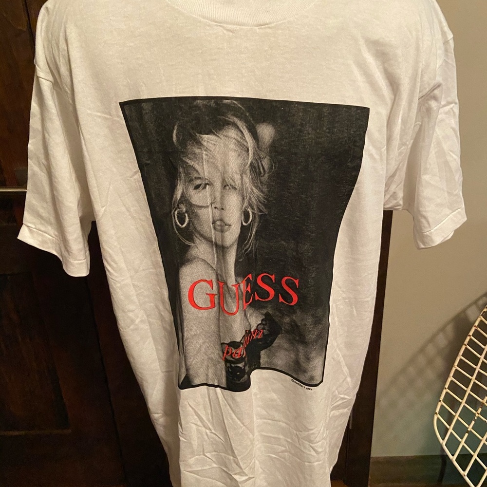 Vtg 90’s Guess T-shirts-Claudia Schiffer